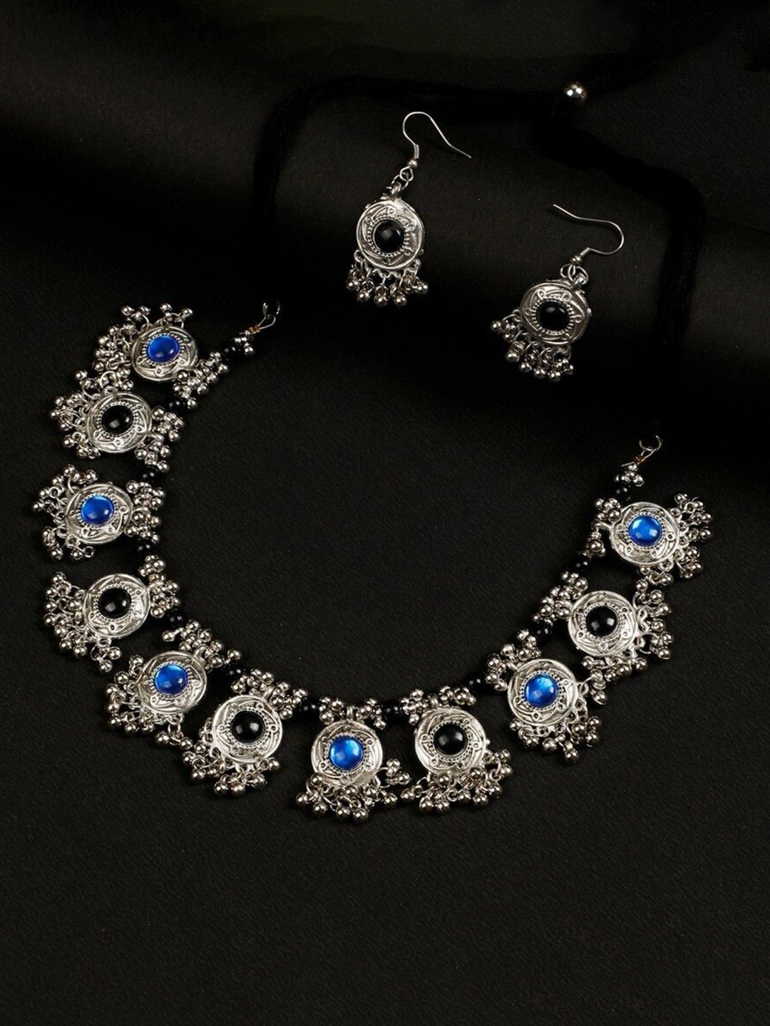

Oxidized Heaven Sterling Silver-Plated Stone-Studded Necklace and Earrings
