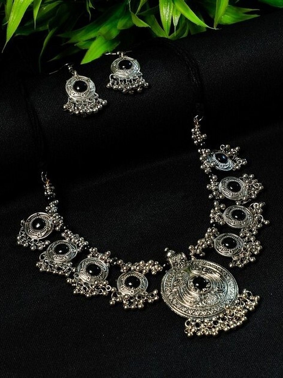 

Oxidized Heaven Sterling Silver-Plated Stone Studded Jewellery Set