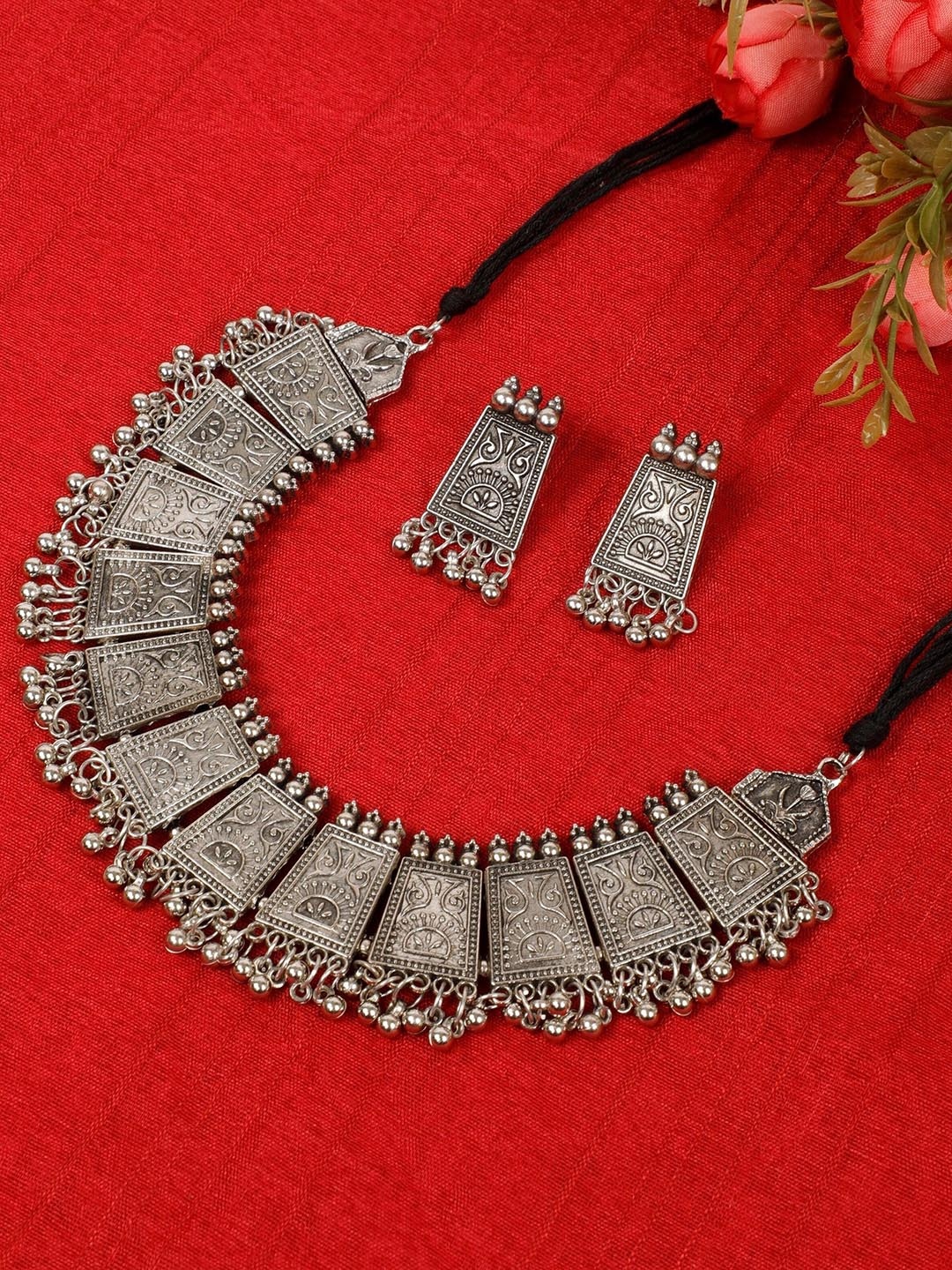 

Oxidized Heaven Sterling Silver-Plated Beaded Jewellery Set