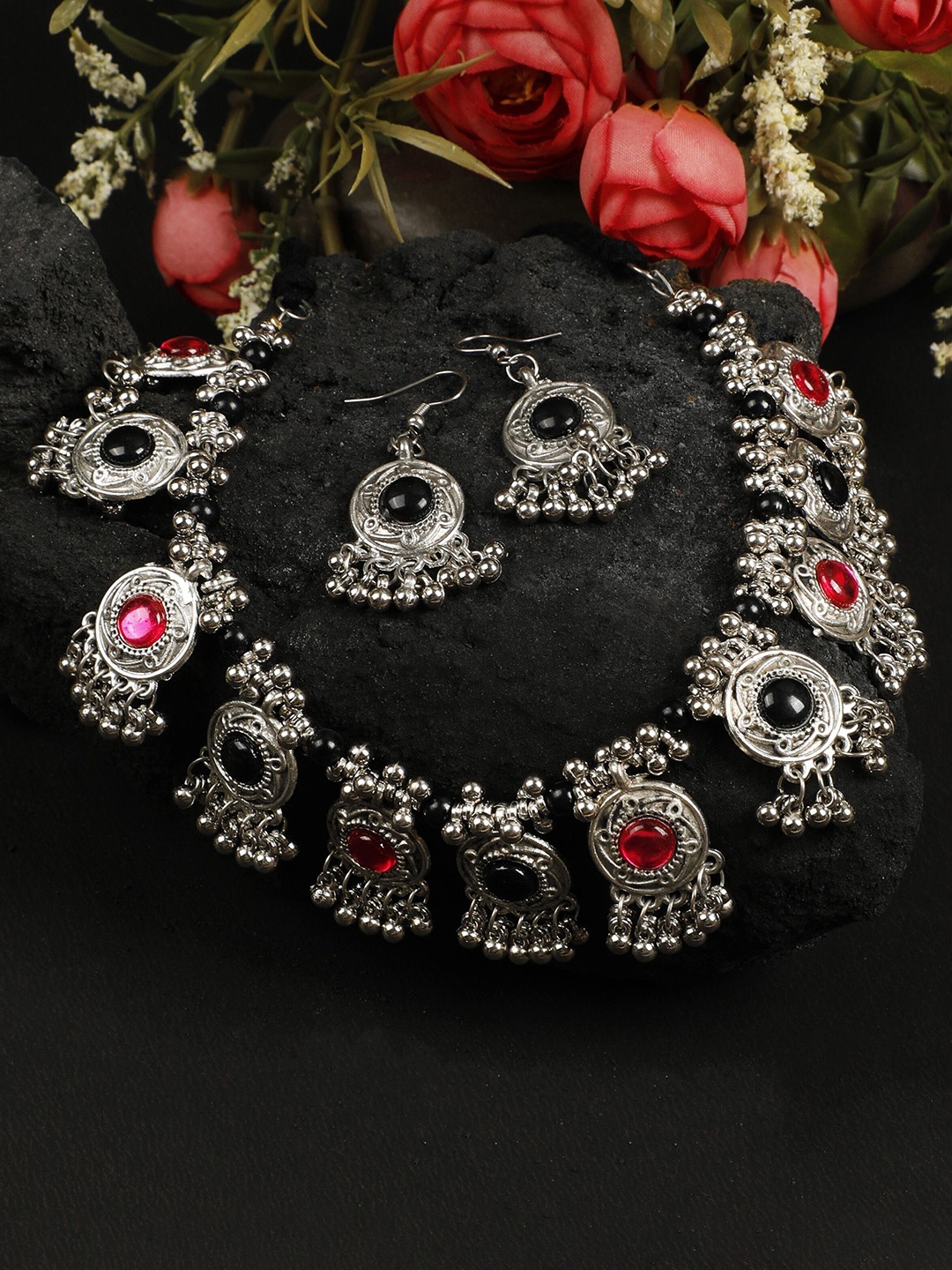 

Oxidized Heaven Sterling Silver-Plated Stone Studded & Beaded Necklace and Earrings