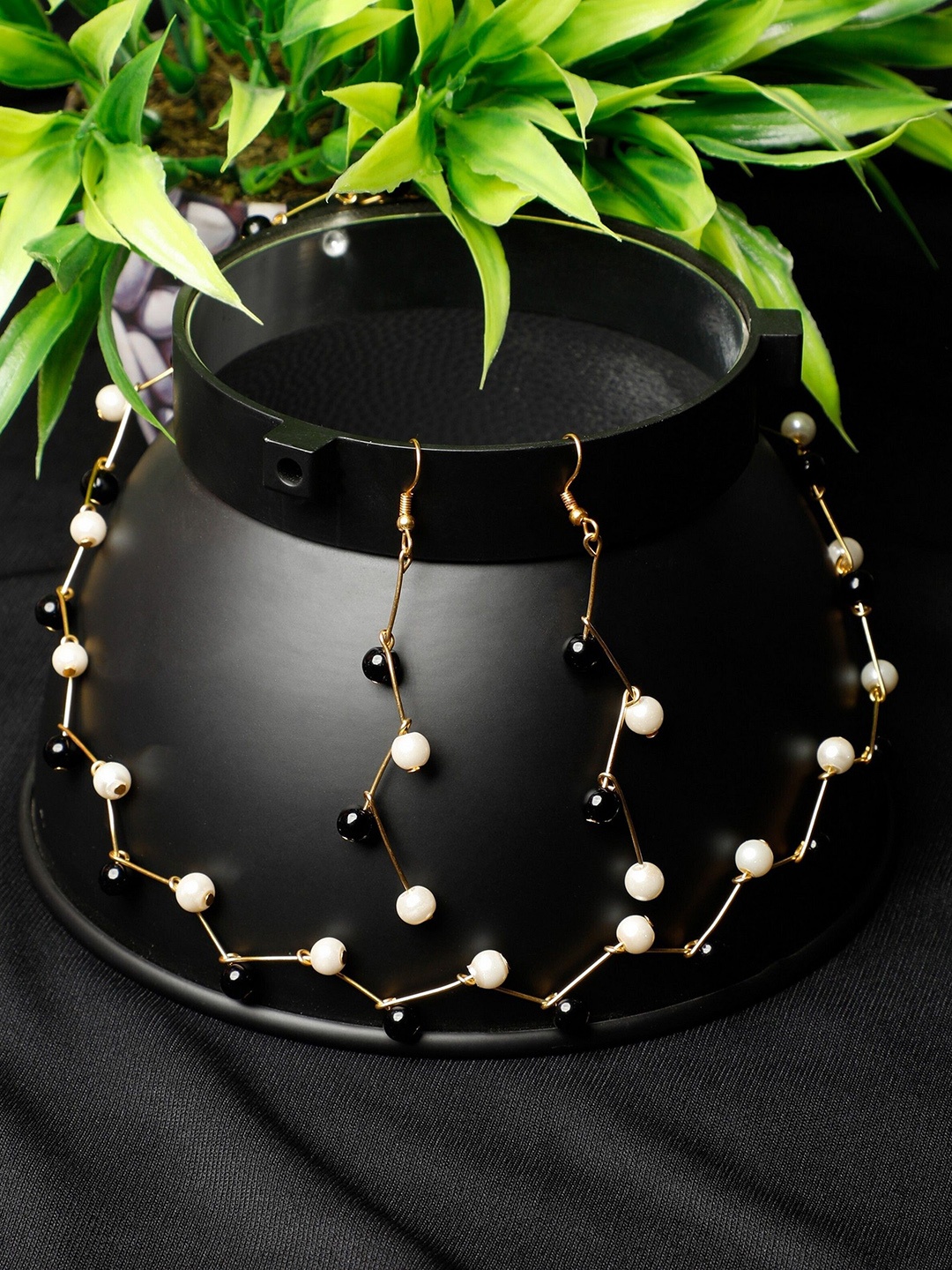 

Oxidized Heaven Gold-Plated Silver Beaded Jewellery Set