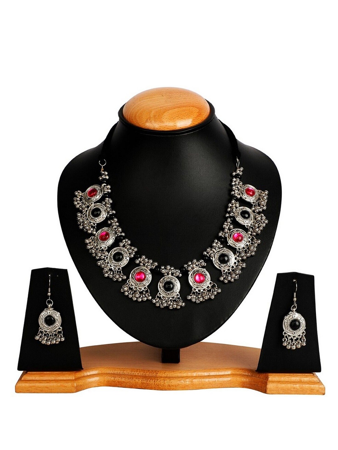 

Oxidized Heaven Sterling Silver Plated Stone Studded & Beaded Jewellery Set