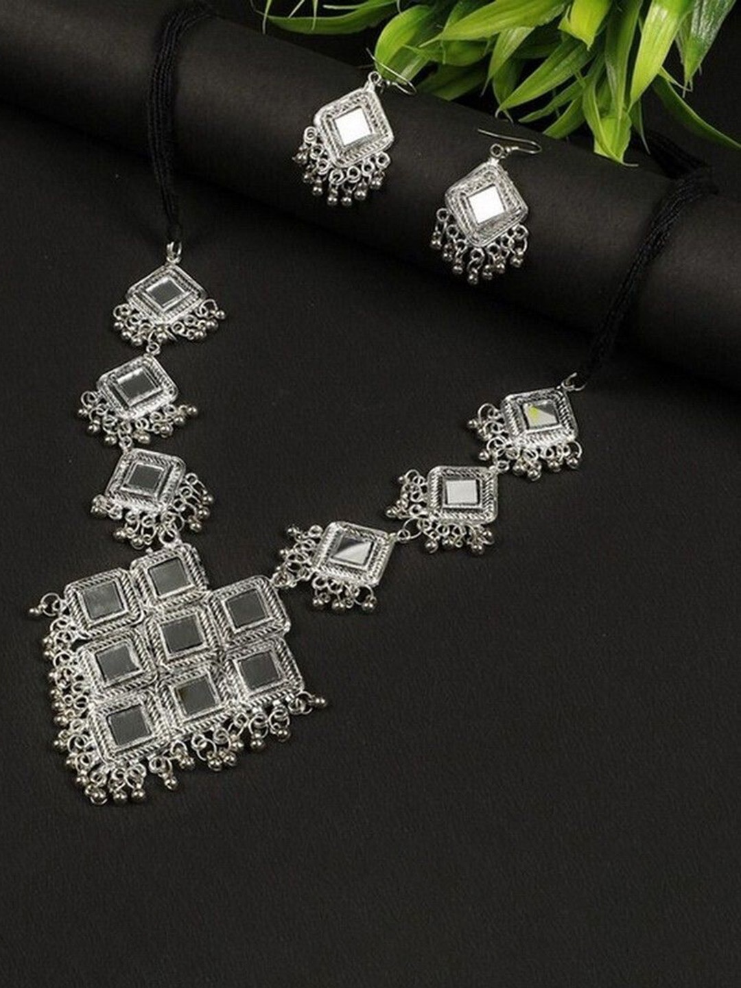 

Oxidized Heaven Sterling Silver-Plated Necklace and Earrings