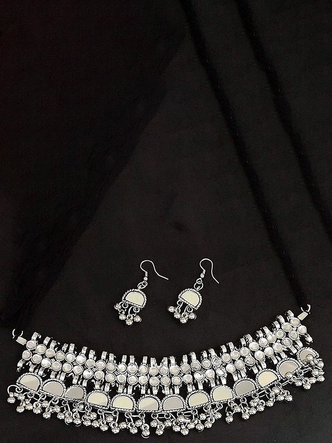 

Oxidized Heaven Silver-Plated Necklace & Earrings