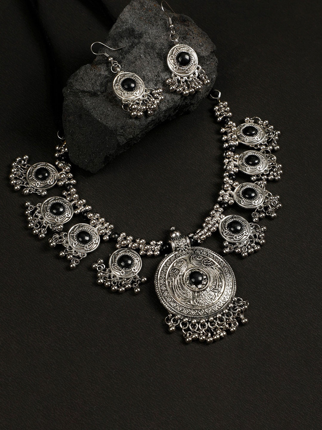 

Oxidized Heaven Sterling Silver Plated Stone Studded Jewellery Set
