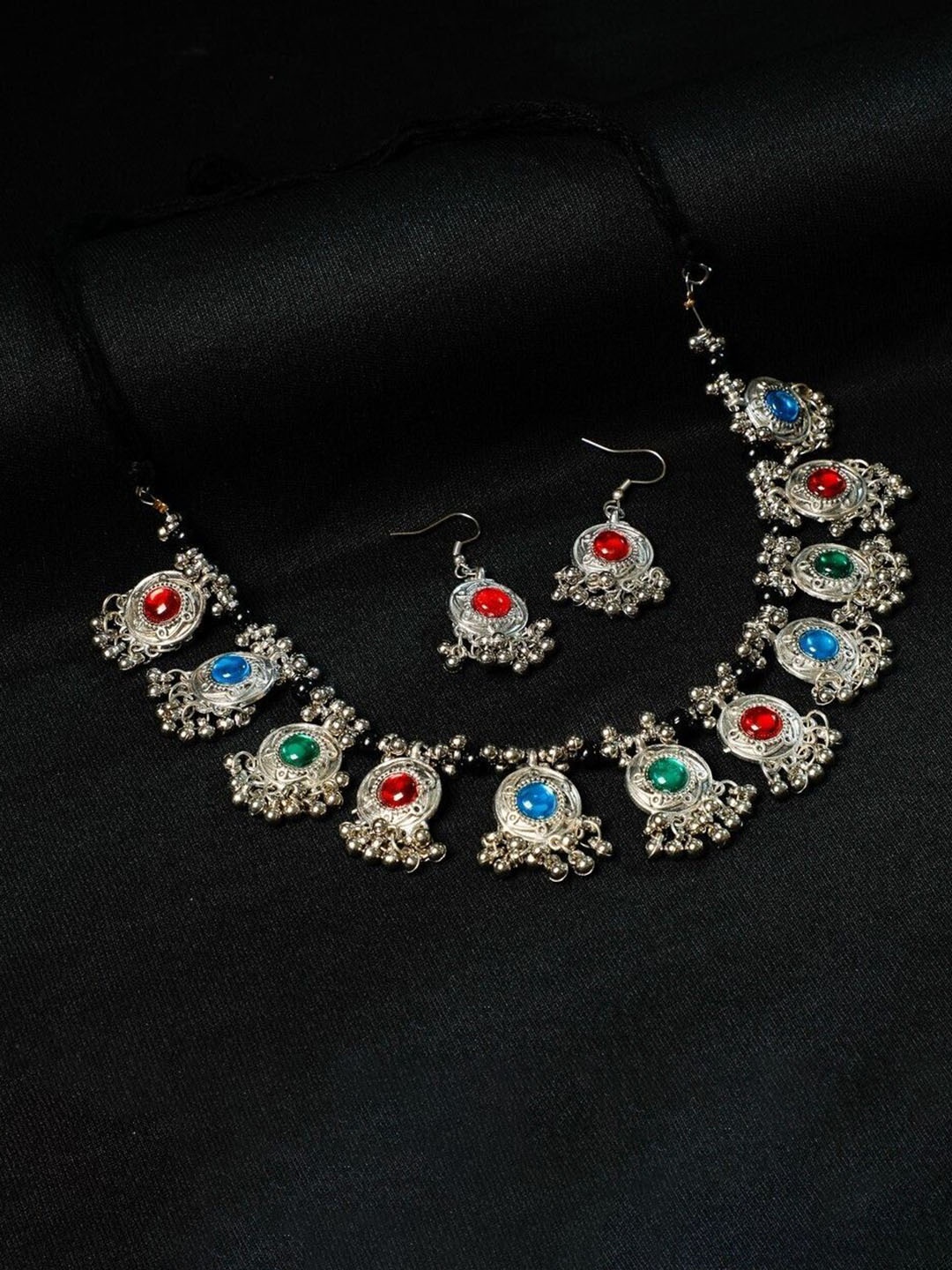 

Oxidized Heaven Sterling Sliver-Plated Textured Stone Studded Jewellery Set, Silver