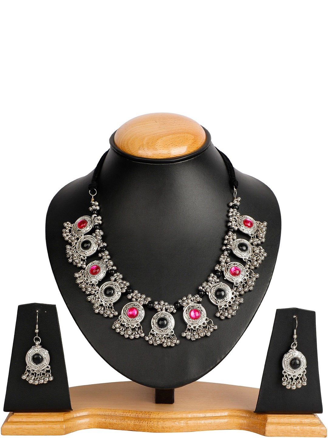 

Oxidized Heaven Sterling Sliver-Plated Stone Studded Textured Jewellery Set, Silver