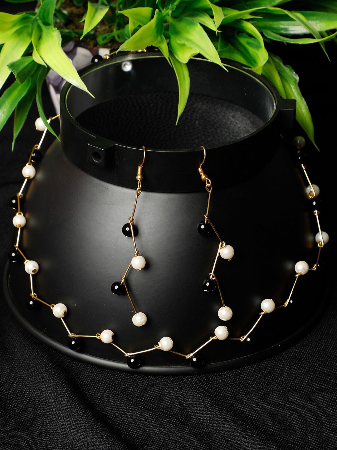 

Oxidized Heaven Silver Gold-Plated Beaded Jewellery Set