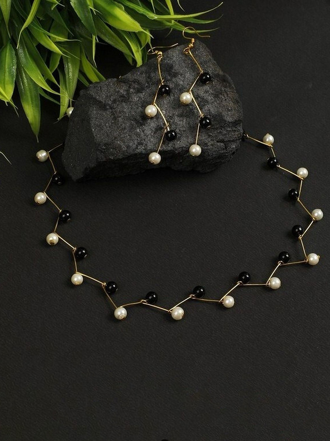 

Oxidized Heaven Gold-Plated Beaded Necklace and Earrings