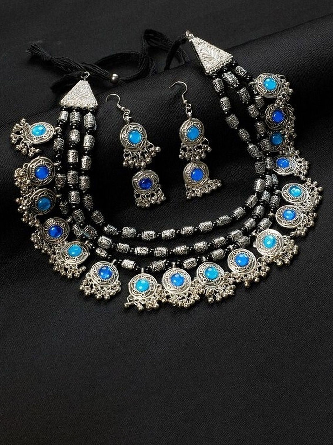 

Oxidized Heaven Sterling Silver-Plated Stone Studded & Beaded Jewellery Set