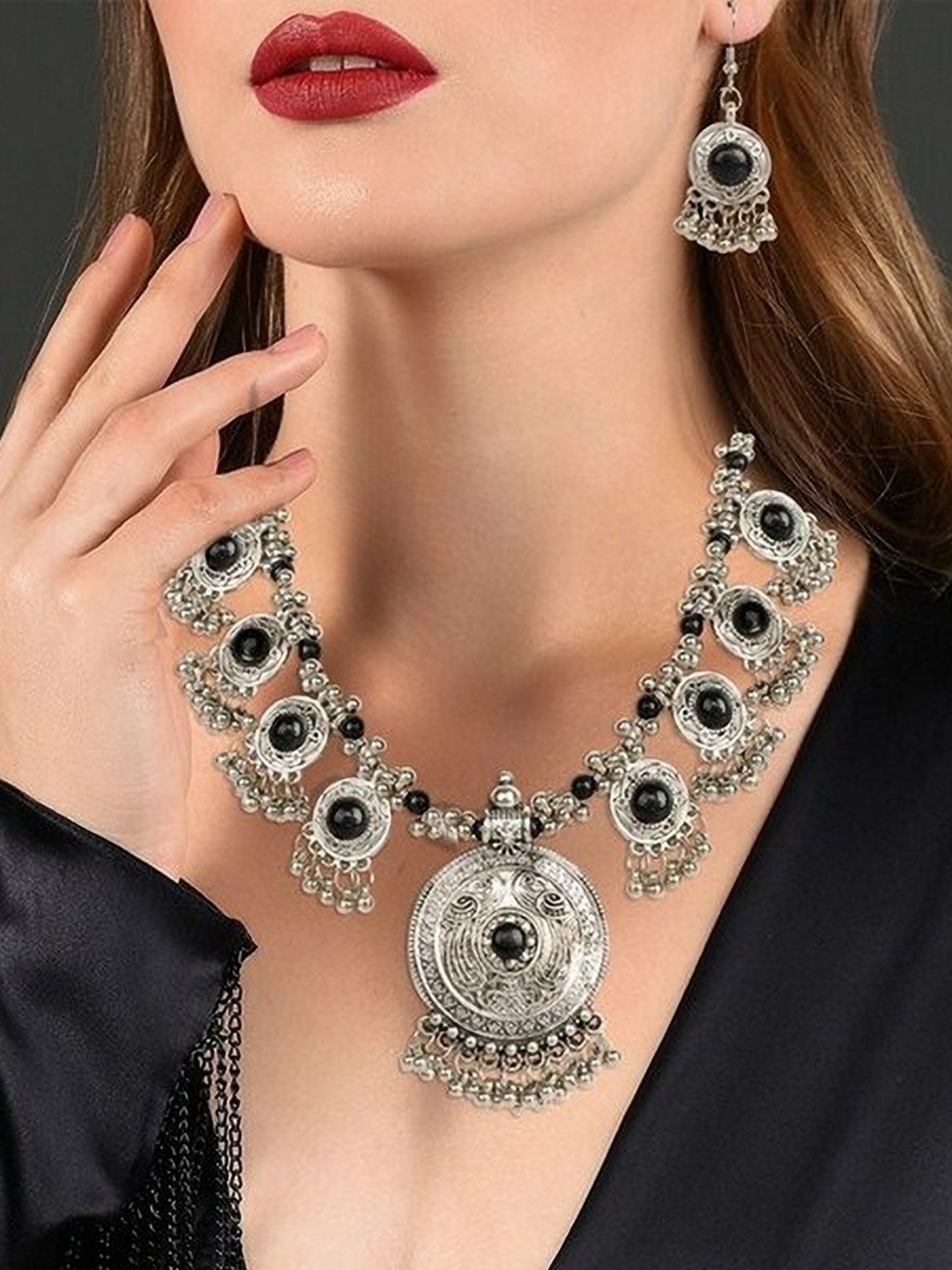 

Oxidized Heaven Sterling Silver Plated Stone Studded Jewellery Set