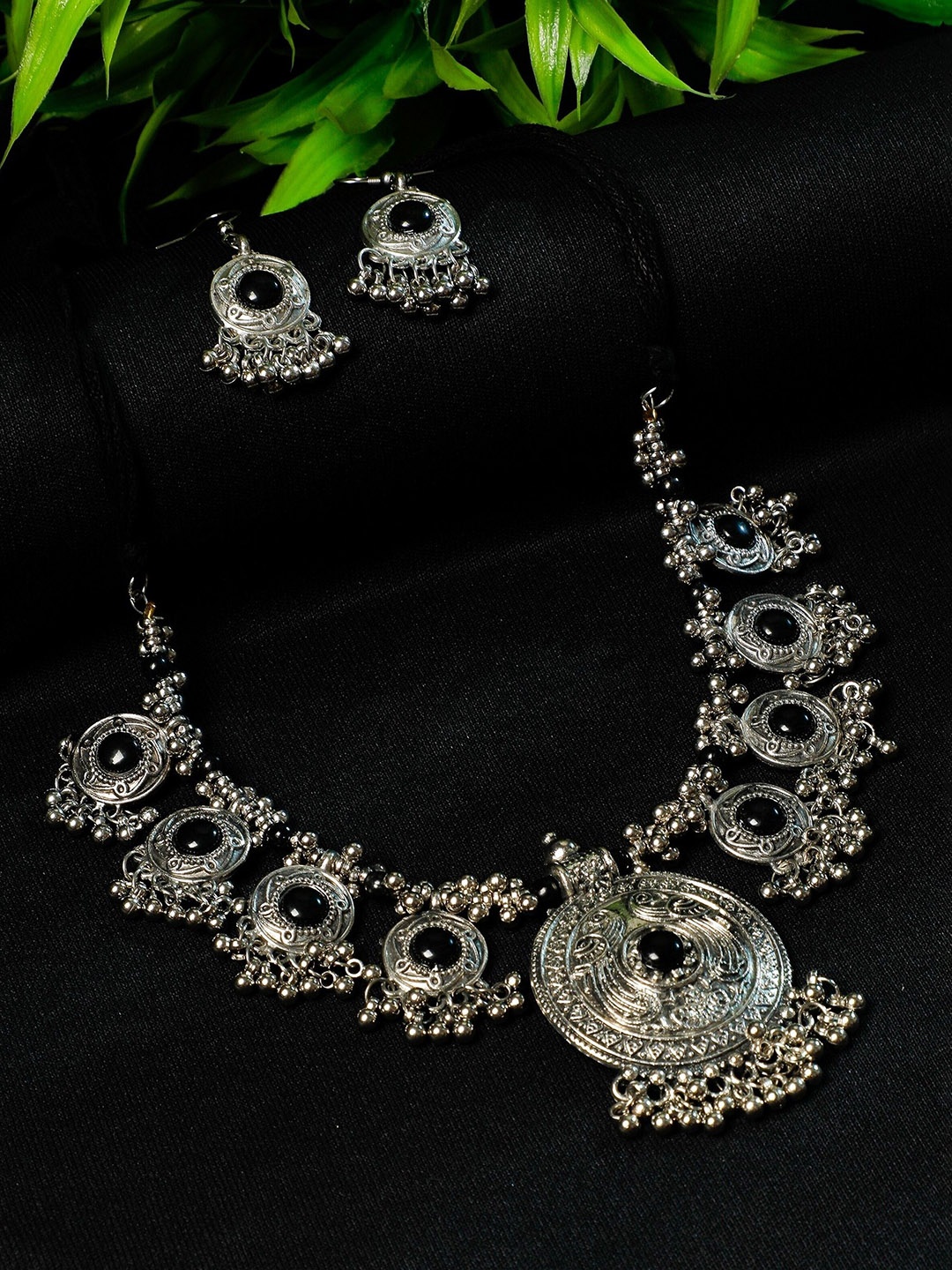 

Oxidized Heaven Sterling Silver-Plated Stone-Studded Necklace and Earrings