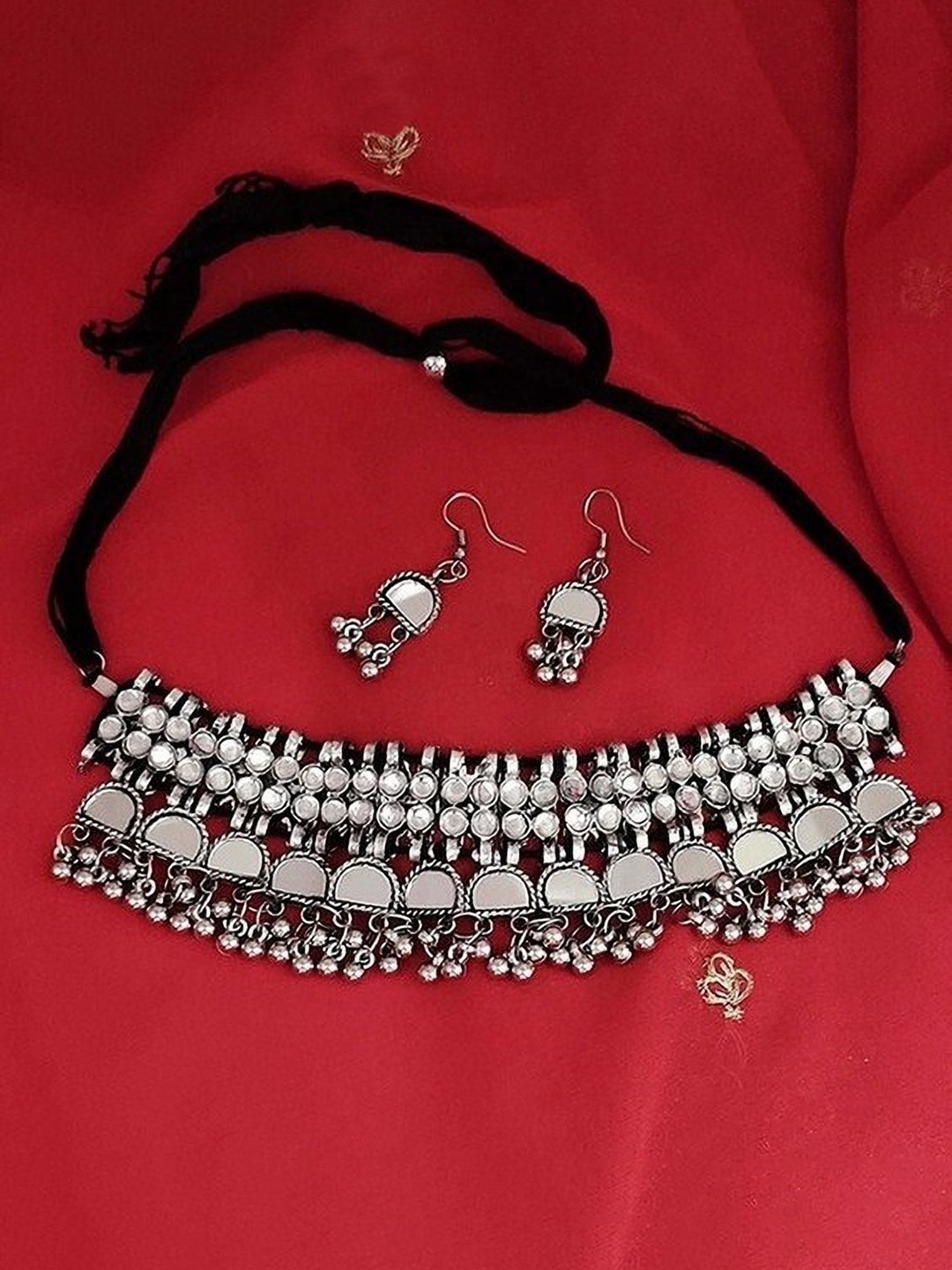 

Oxidized Heaven Sterling Silver-Plated Mirror Studded & Beaded Jewellery Set