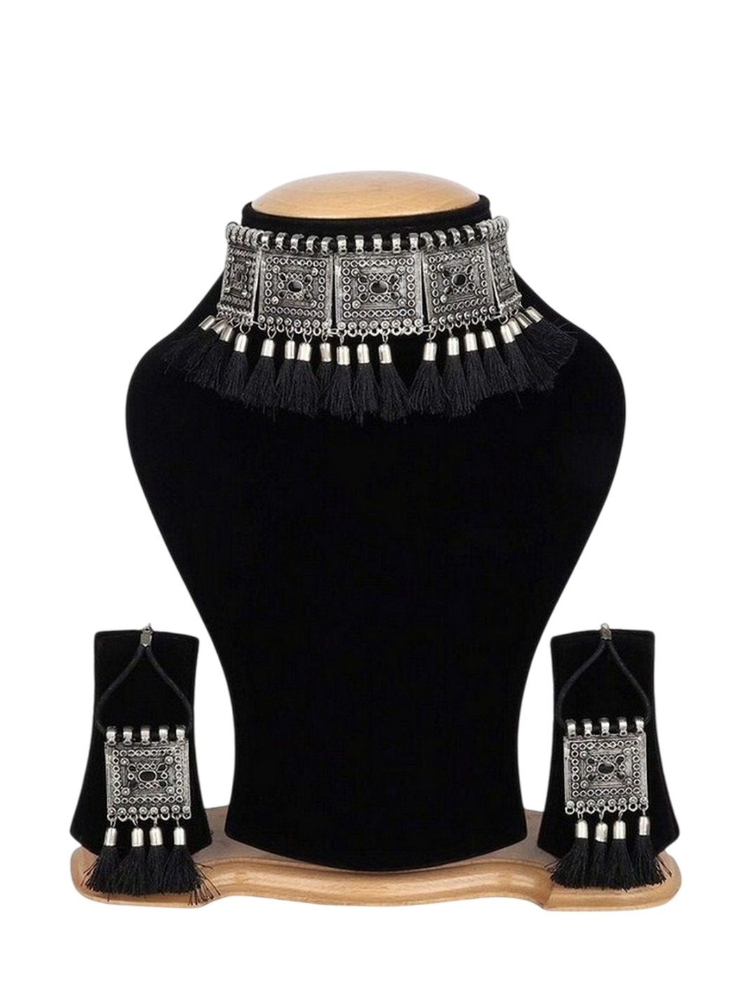 

Oxidized Heaven Sterling Silver-Plated Stone Studded Tassel Jewellery Set