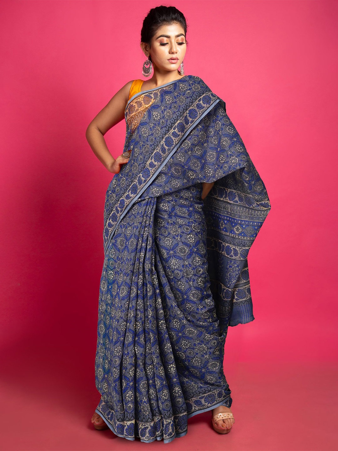 

Unnati Silks Ethnic Motifs Net Kota Saree, Grey