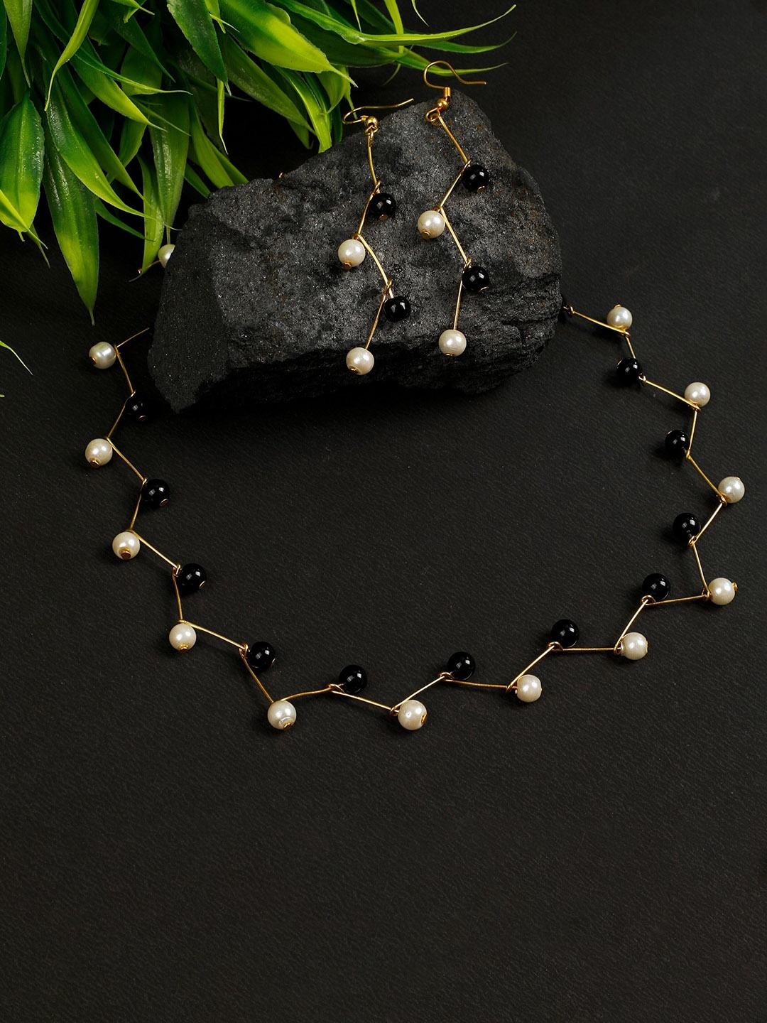 

Oxidized Heaven Gold Plated Beaded Necklace and Earrings