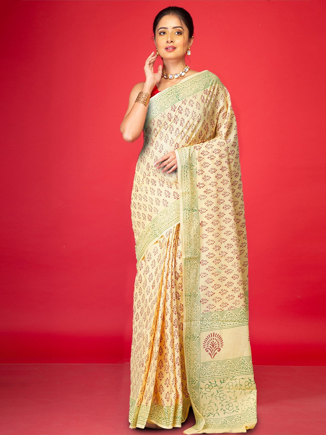 

Unnati Silks Floral Printed Pure Cotton Block Print Saree, Cream