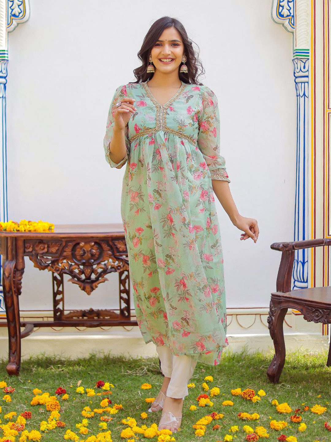 

Chandbaali Women Floral Printed Empire Midi Dress, Green
