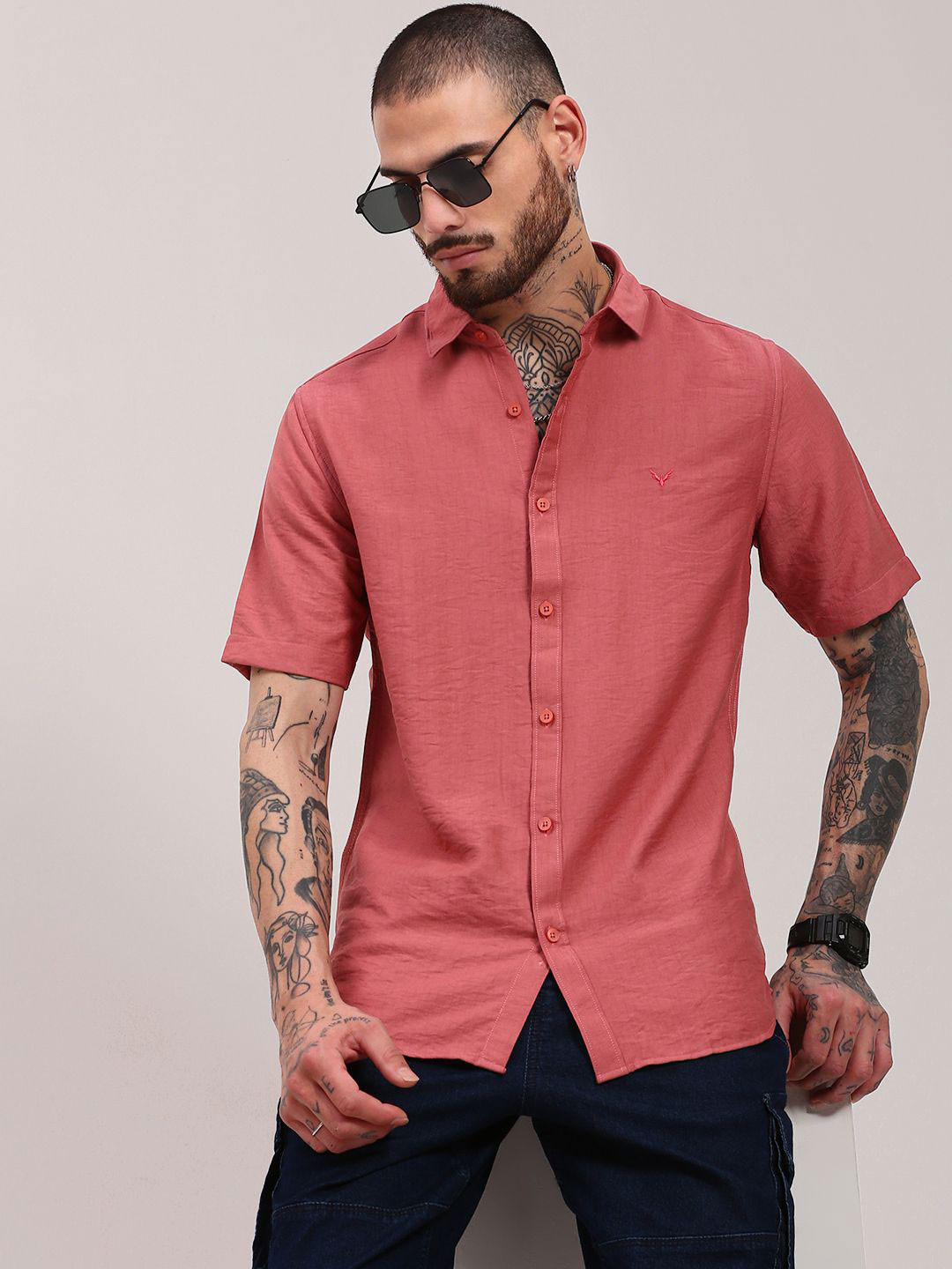 

SHOWOFF Men Comfort Spread Collar Solid Cotton Casual Shirt, Pink