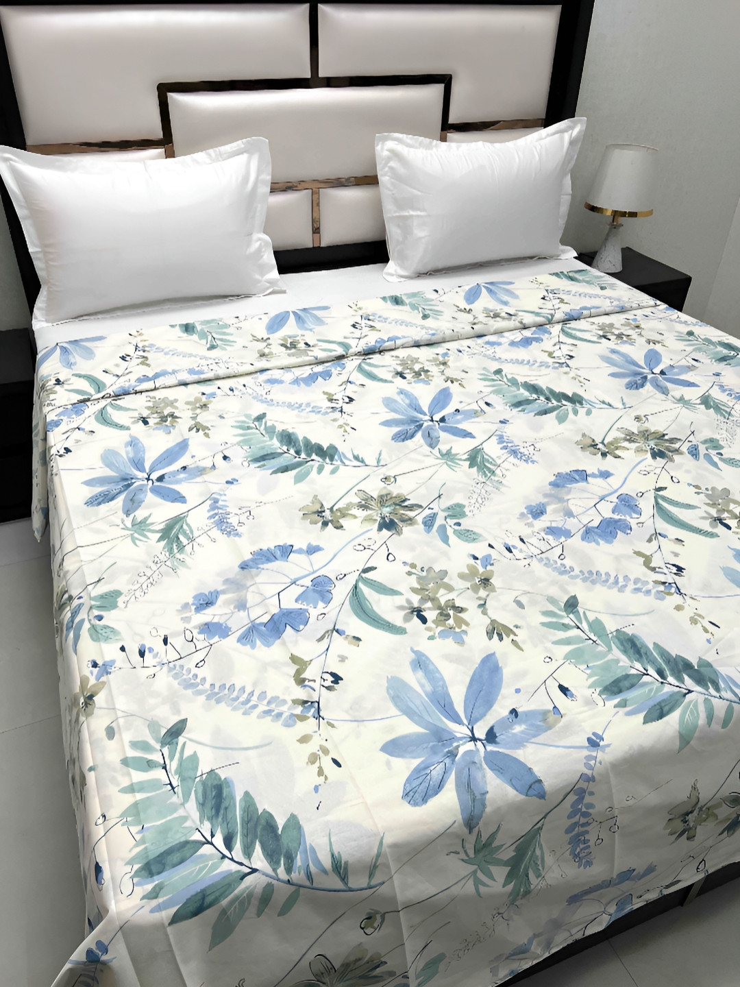 

Pure Decor Batik Guru Cream-Colored Printed Cotton Super King Size Duvet Cover With Zipper