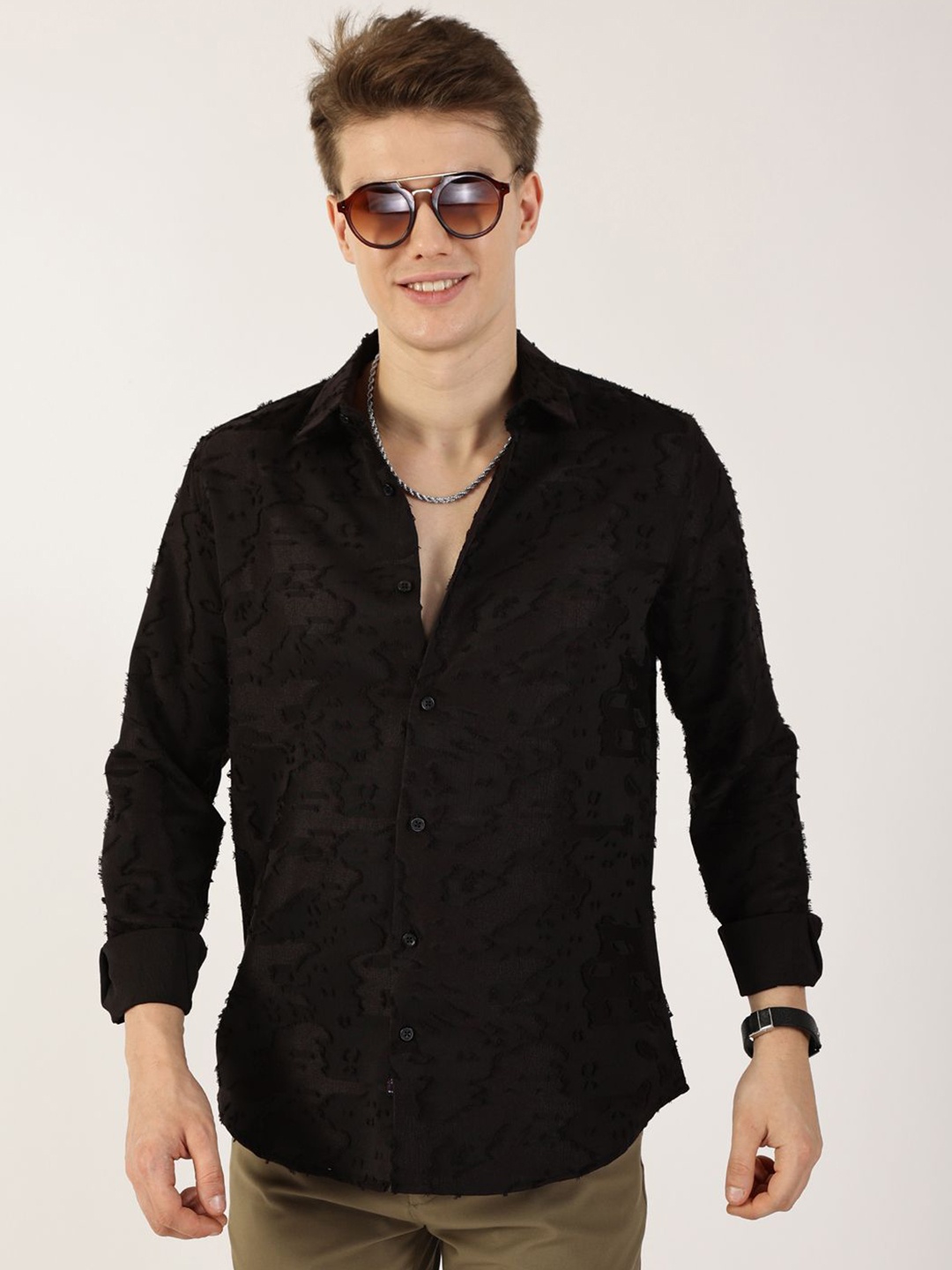

Thomas Scott Men Premium Speread Collar Textured Textured Casual Shirt, Black