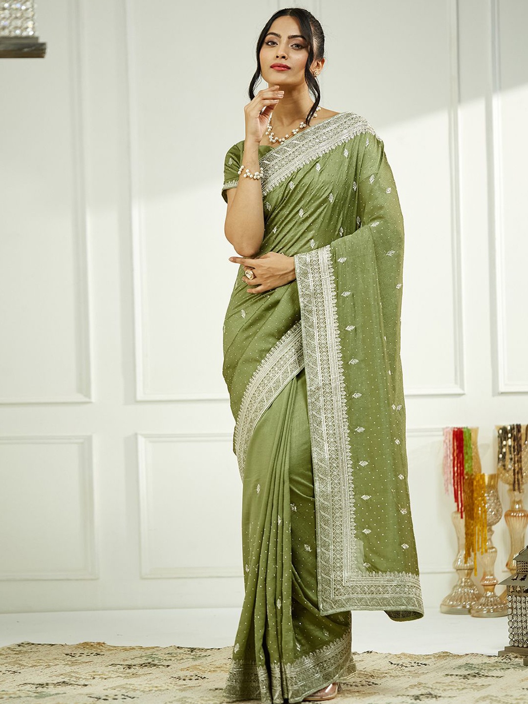 

Satrani Embellished Saree With Blouse Piece, Green