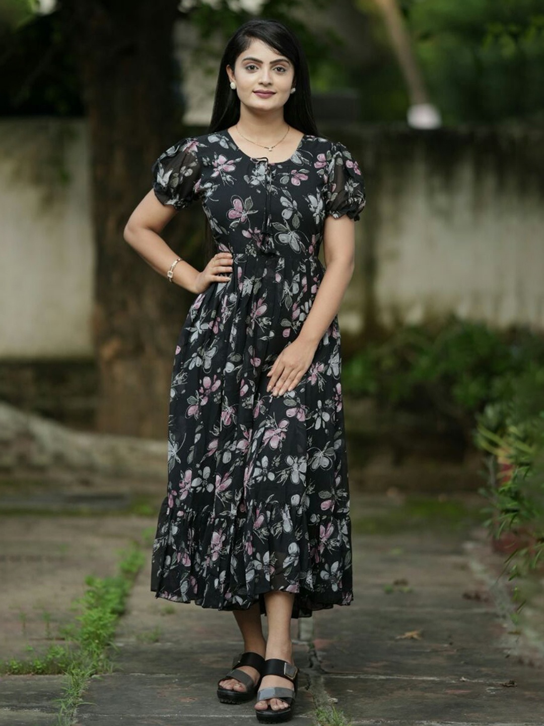 

BAESD Women Floral Printed Puff Sleeve Fit and Flare Midi Dress, Black
