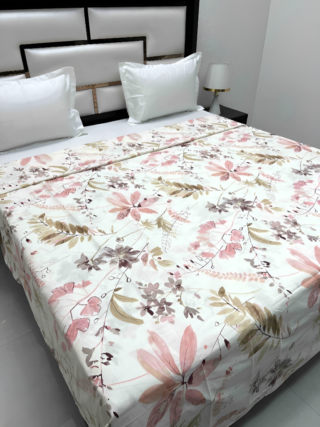 

Pure Decor Batik Guru Pink Floral Printed Cotton 380 TC King Size Duvet Cover with Zipper