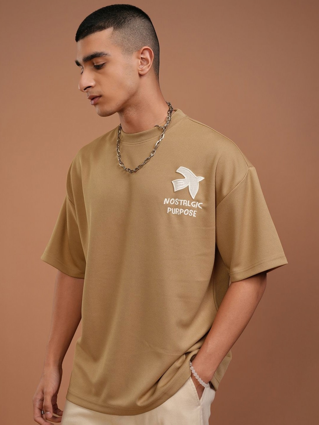 

HIGHLANDER Men Round Neck Half Sleeve Oversized Embroiderer T-Shirt, Brown