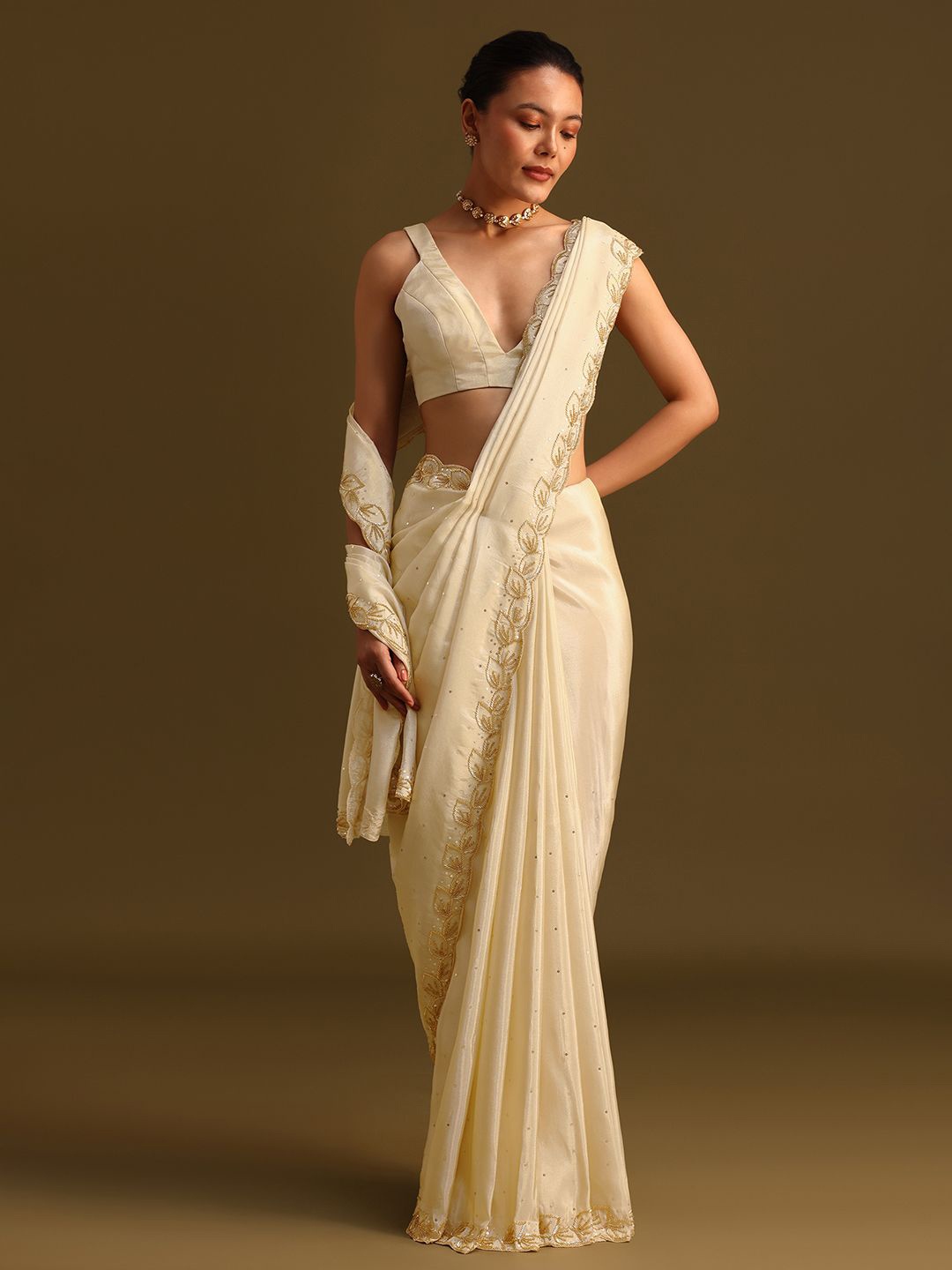 

KALKI Fashion Embellished Sequinned Saree, White