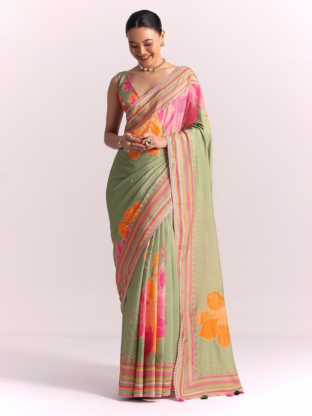

KALKI Fashion Floral Printed Mirror Work Saree, Green