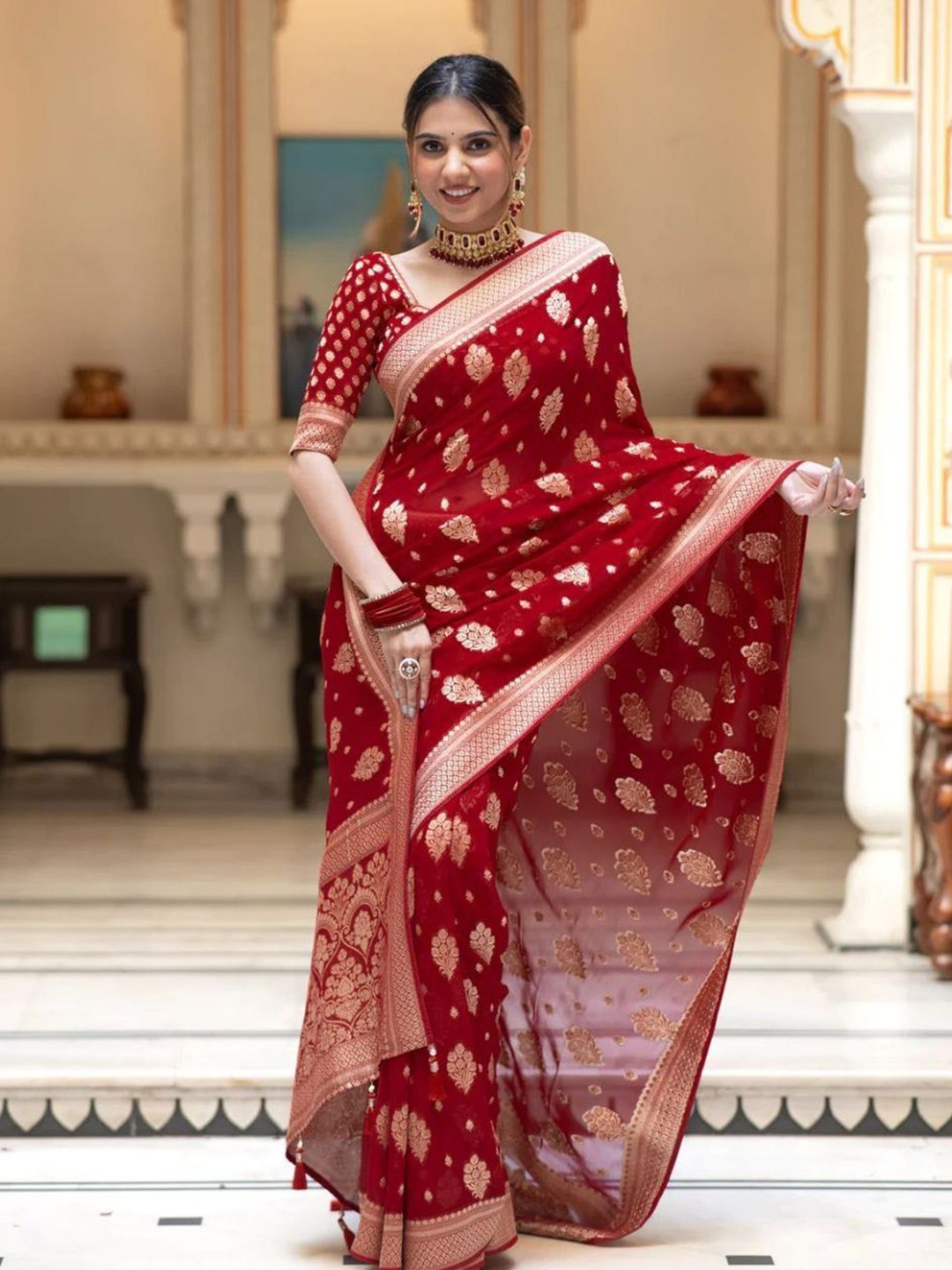 

ZIBLON Woven Design Zari Banarasi Saree, Red
