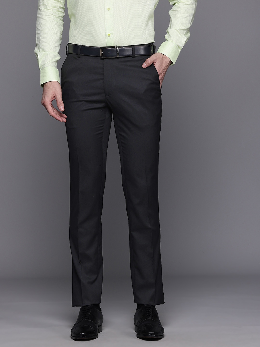 

Raymond Men Slim Fit Non Iron Trousers, Black