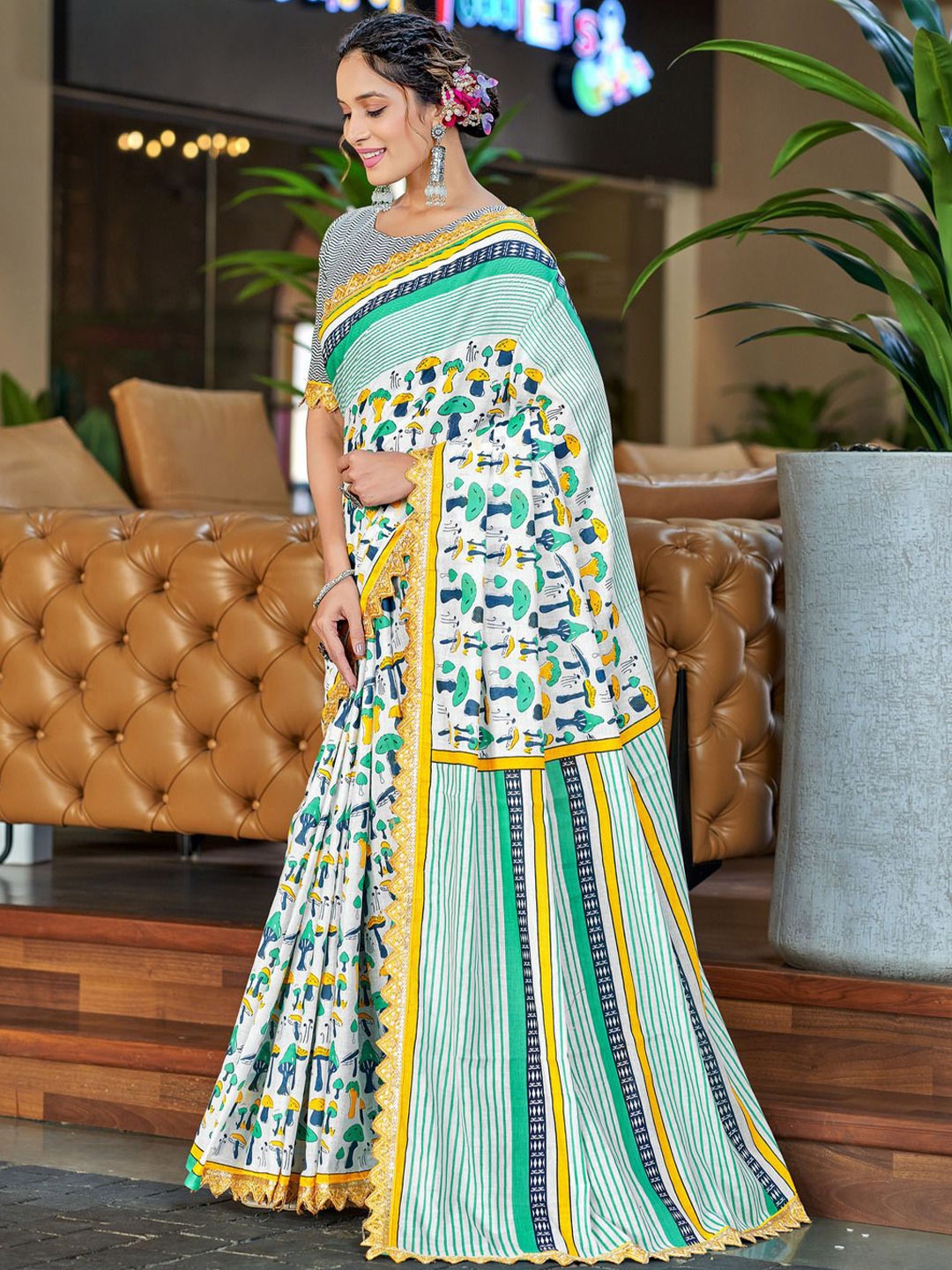 

Anouk Ethnic Motifs Embroidered Pure Cotton Saree, White