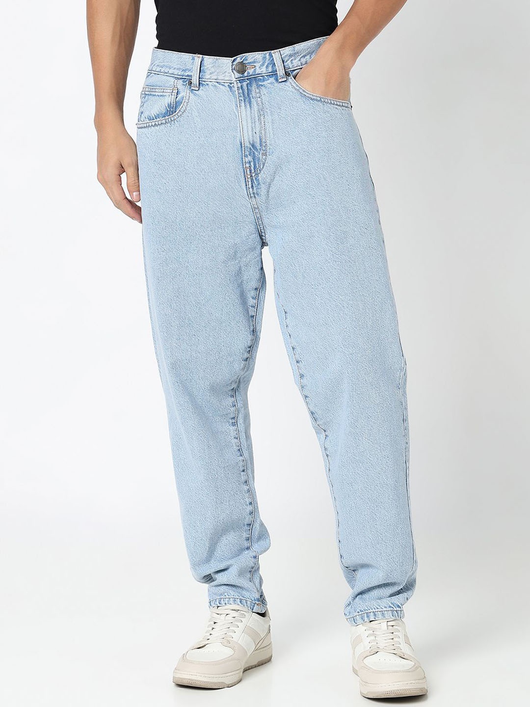 

R&B Men Relaxed Fit Mid-Rise Highly Distressed Jeans, Blue