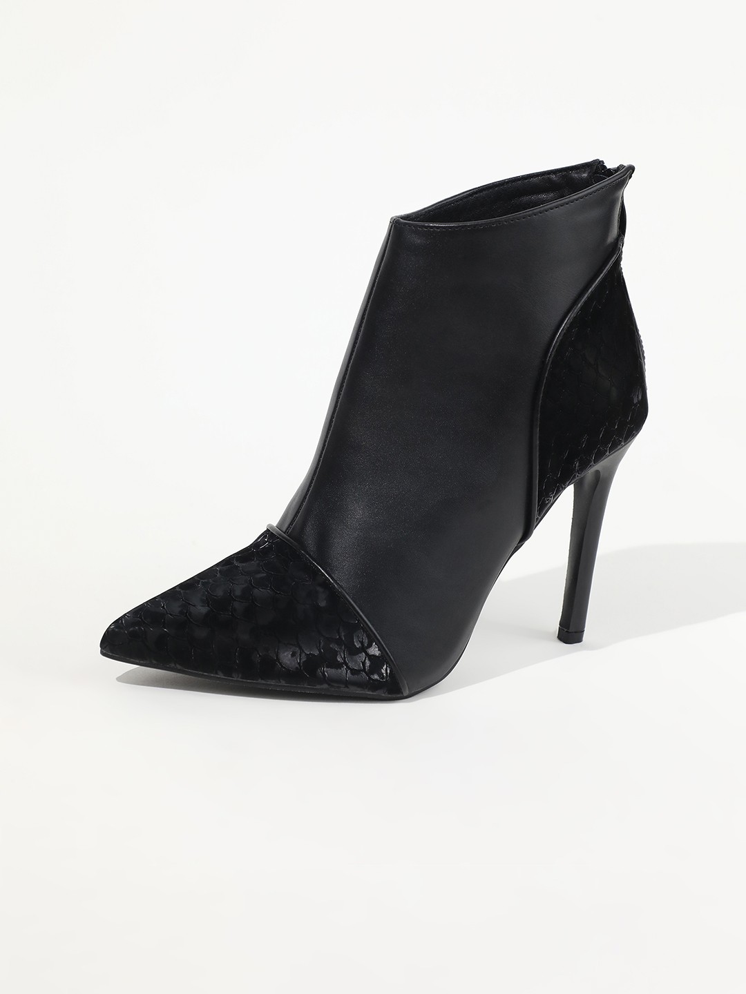 

LULU & SKY Women Pointed Toe High Heel Regular Boots, Black