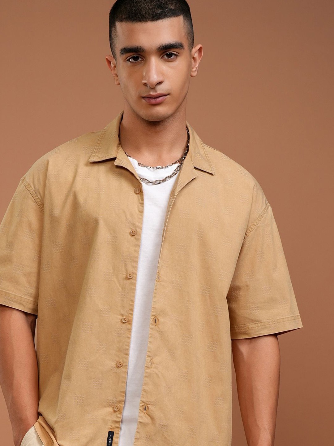 

HIGHLANDER Men Sulphur Washed Cuban Collar Oversized Shirt, Beige