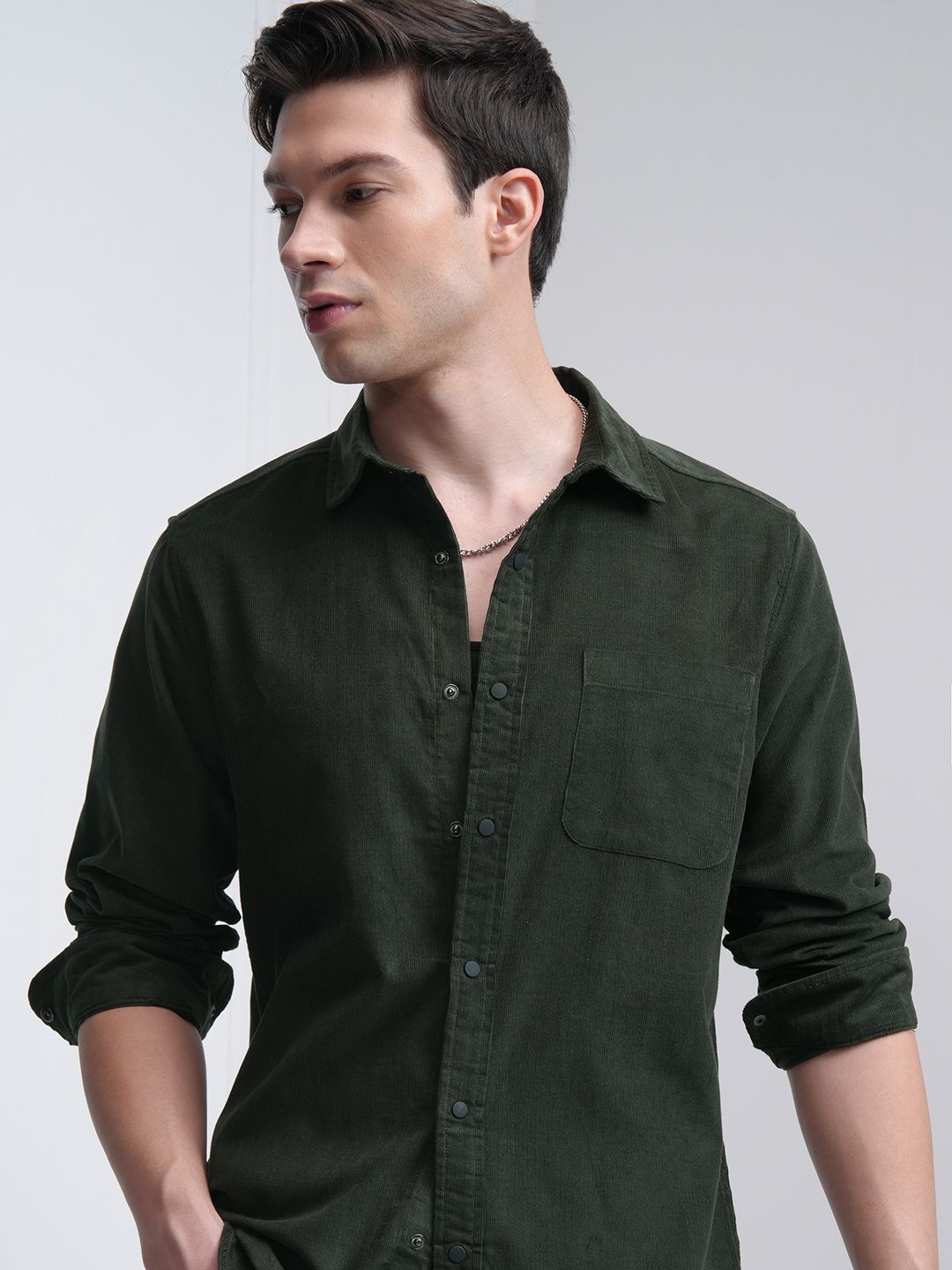 

HIGHLANDER Men Corduroy Textured Casual Shirt, Green