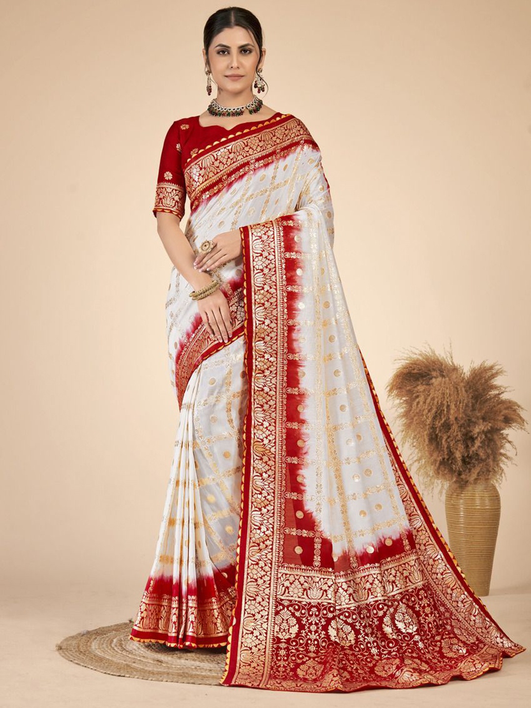 

Krimmple Woven Design Zari Saree, White