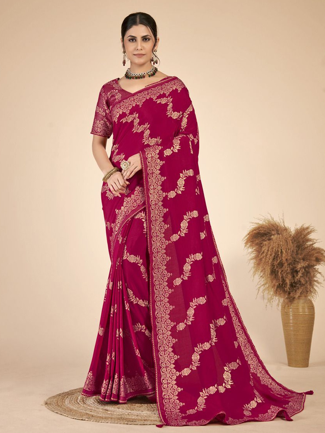 

Krimmple Woven Design Zari Saree, Pink