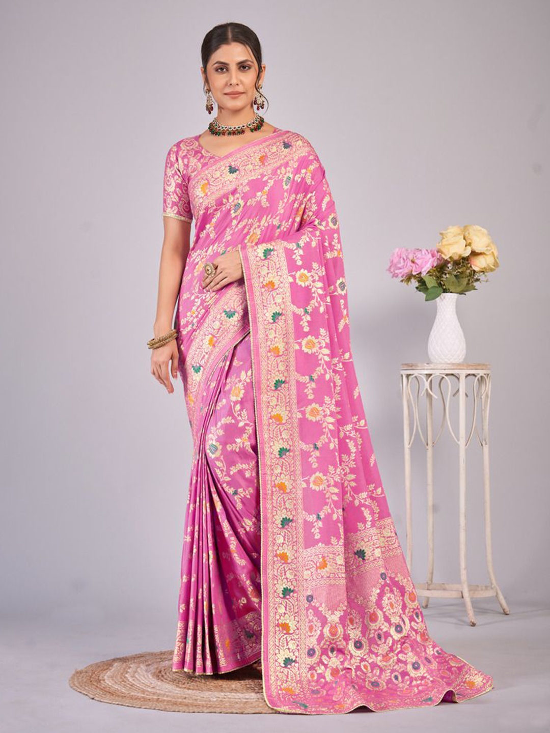 

Krimmple Ethnic Motifs Woven Design Zari Saree, Pink