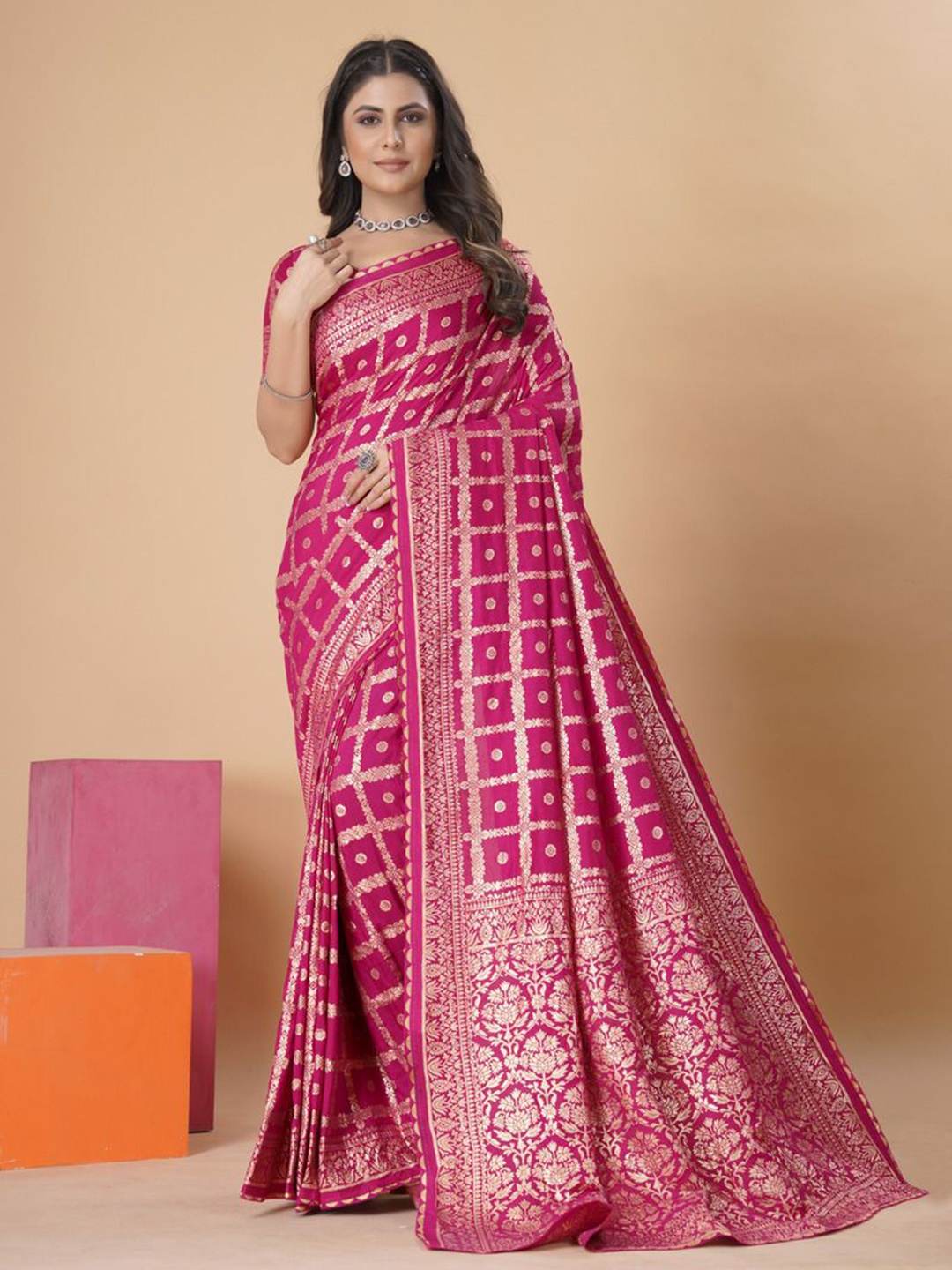 

Krimmple Woven Design Zari Saree, Pink