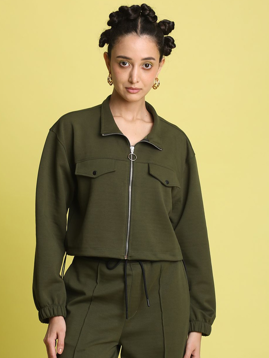 

Bene Kleed Relaxed Fit Spread Collar Crop Tailored Jacket with Adjustable Hemline, Olive