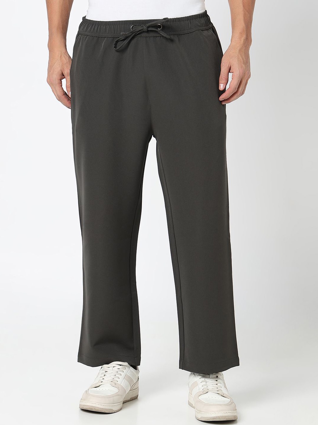 

R&B Men Mid-Rise Regular Fit Trousers, Olive