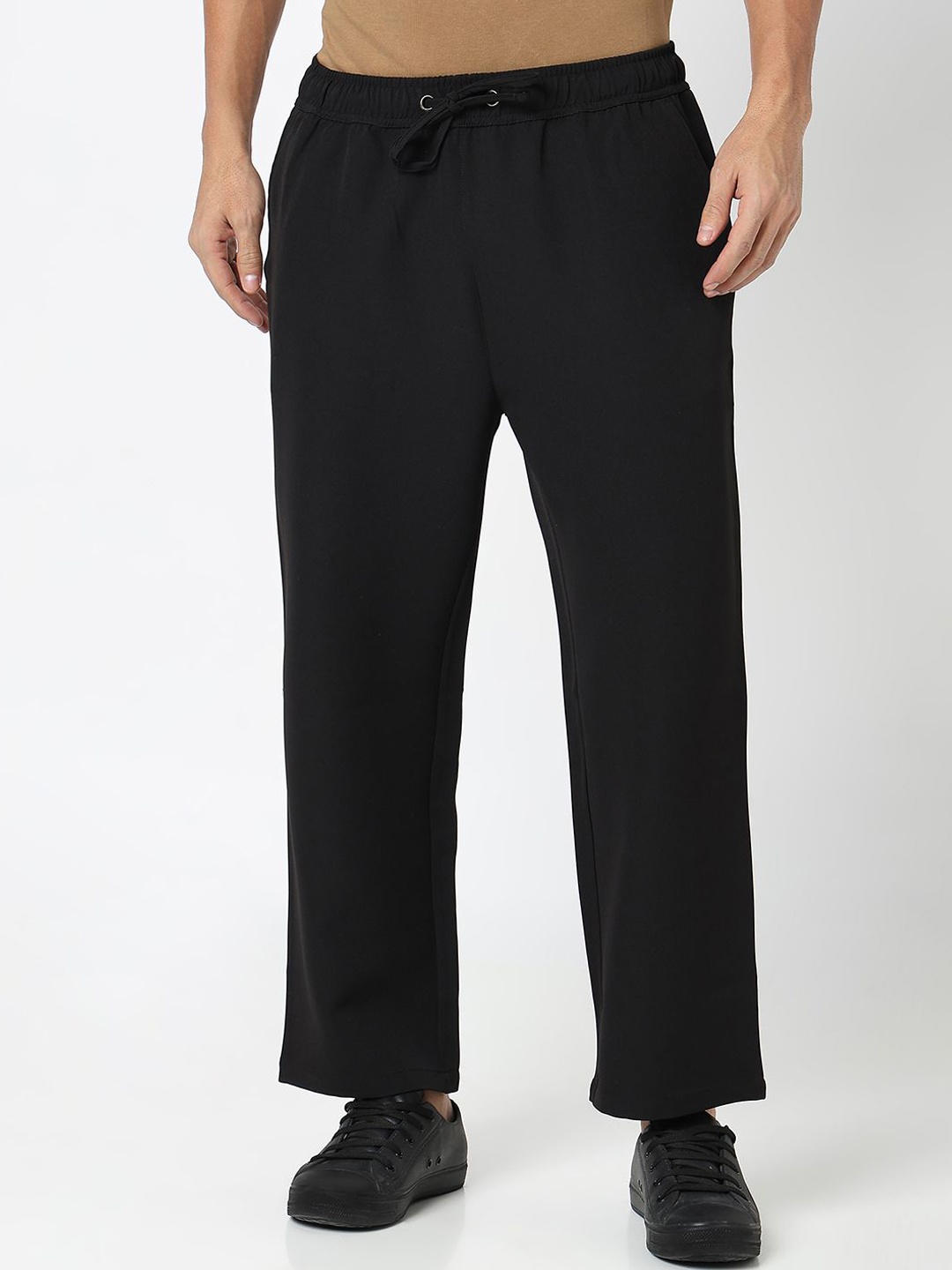 

R&B Men Mid-Rise Regular Fit Trousers, Black