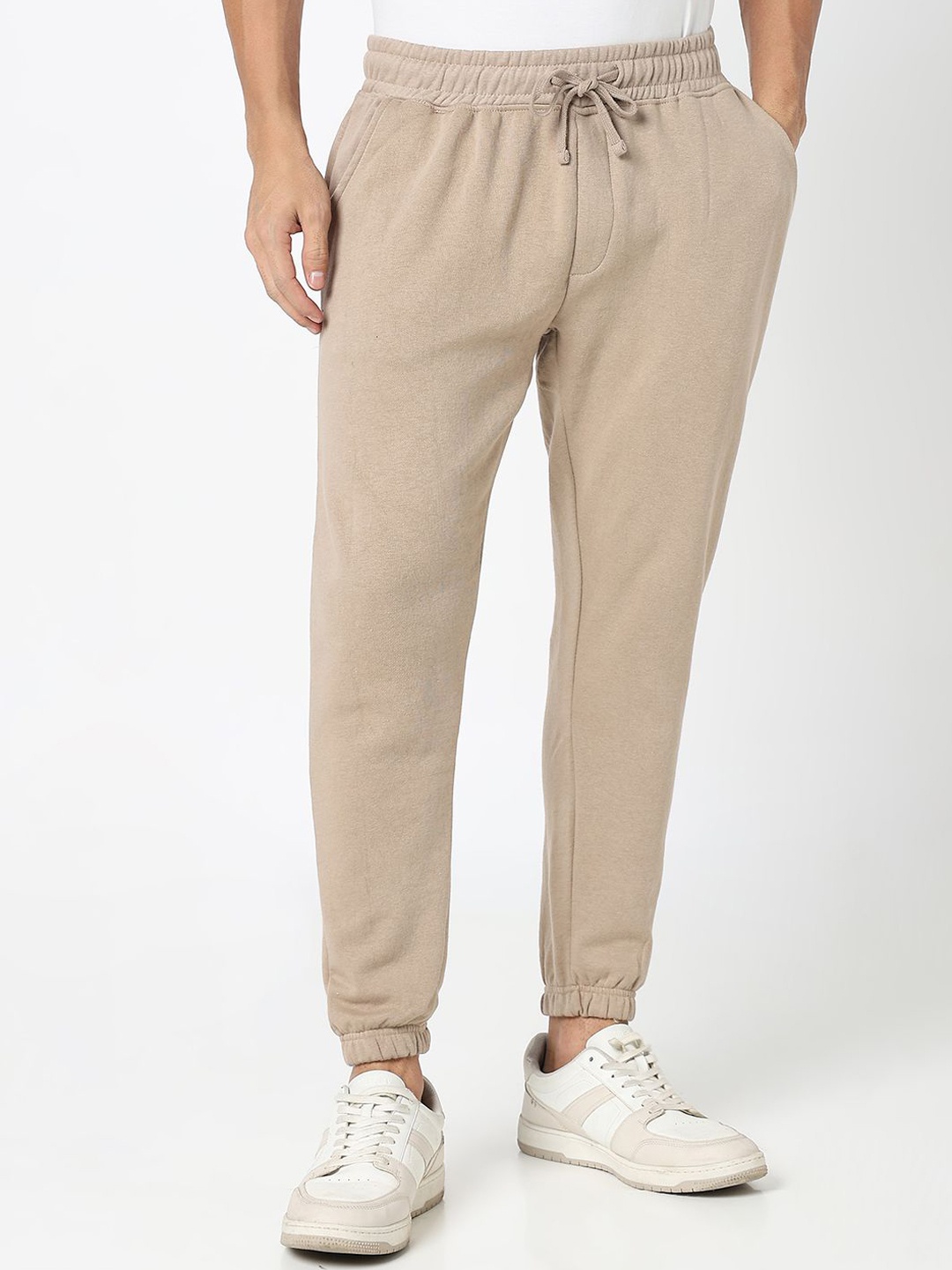 

R&B Men Cotton Regular Fit Mid-Rise Joggers, Brown