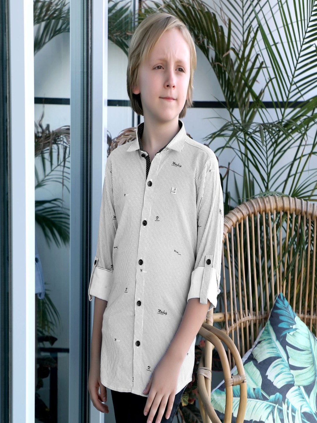 

MashUp Boys Classic Spread Collar Vertical Striped Cotton Casual Shirt, Off white