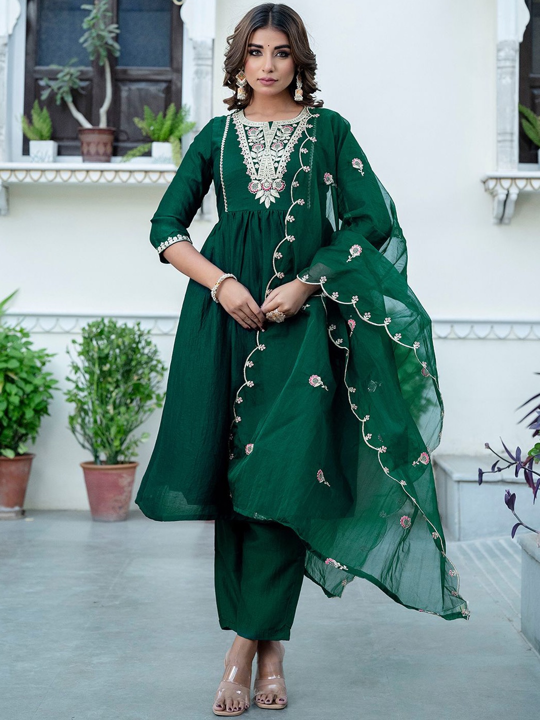

KALINI Ethnic Motifs Embroidered Sequinned Kurta with Trousers & Dupatta, Green