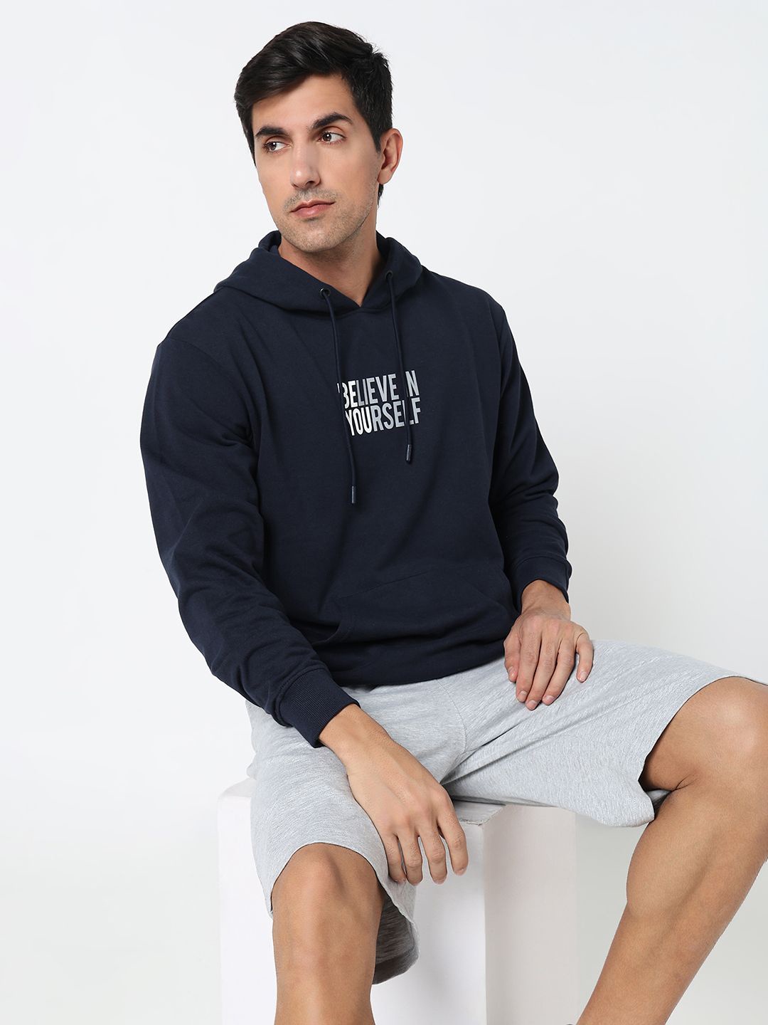 

R&B Men Printed Sweatshirt, Blue
