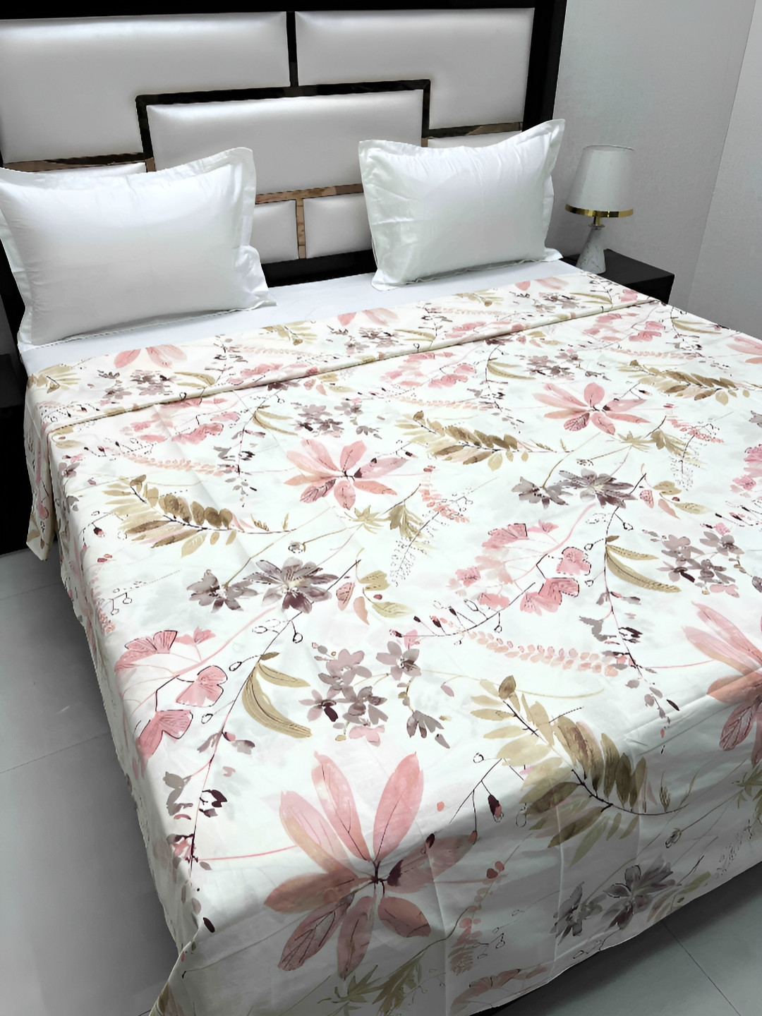 

Pure Decor Batik Guru Cream-Colored Printed Cotton Super King Size Duvet Cover With Zipper